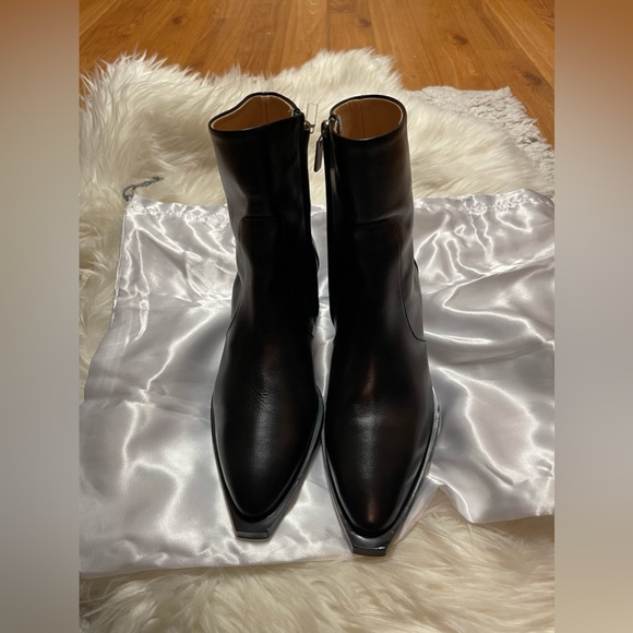 Dear Frances River Black Boot - Picture 6 of 16